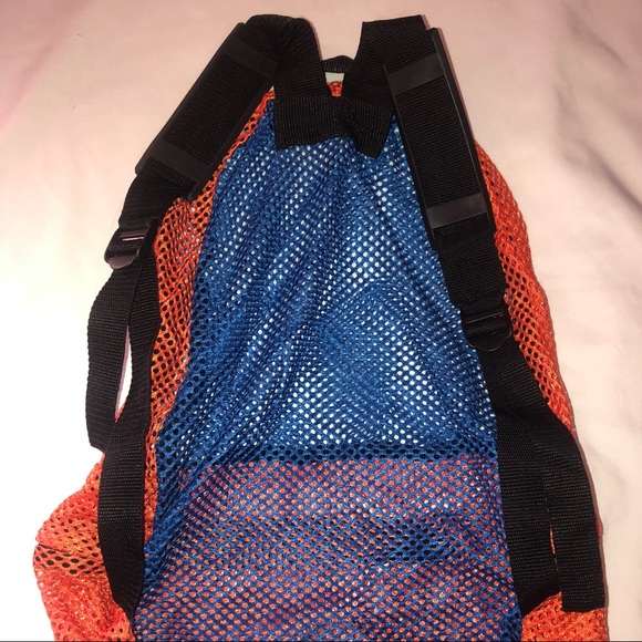 Mesh Gym Backpack - Picture 3 of 4